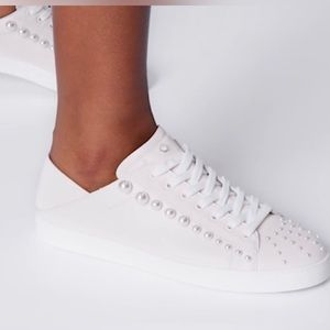 Stuart Weitzman Goldie Convertible